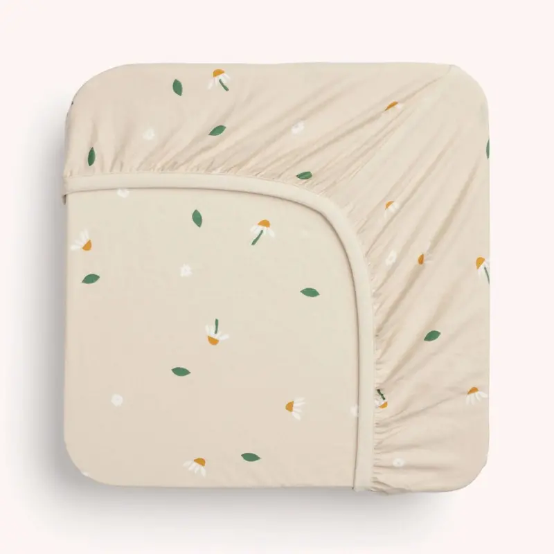 0.2 Tog Fitted Sheet - Daisy Sprinkle 1