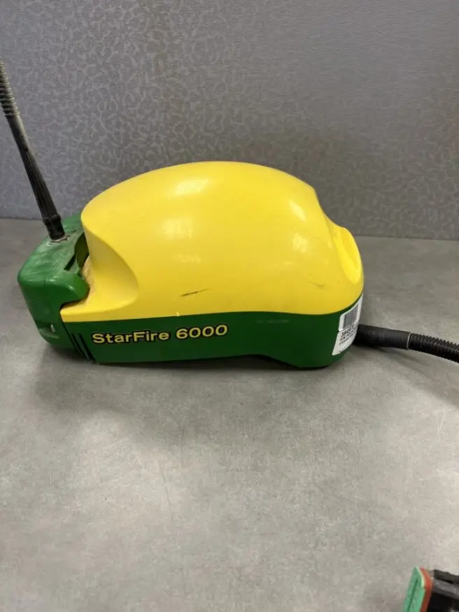 2019 John Deere Original Equipment Sf6000 Receiver With Sf3 Ready & Rtk Ready - 384978 1