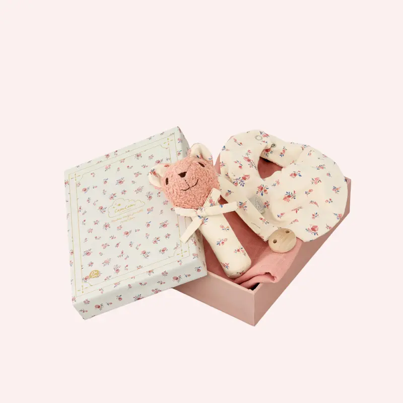 Baby Essentials Gift Box - Berries 1