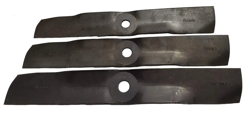 John Deere Original Equipment Model Lx188 Maintenance Kit + Standard Blades, 48" Mower Deck 1