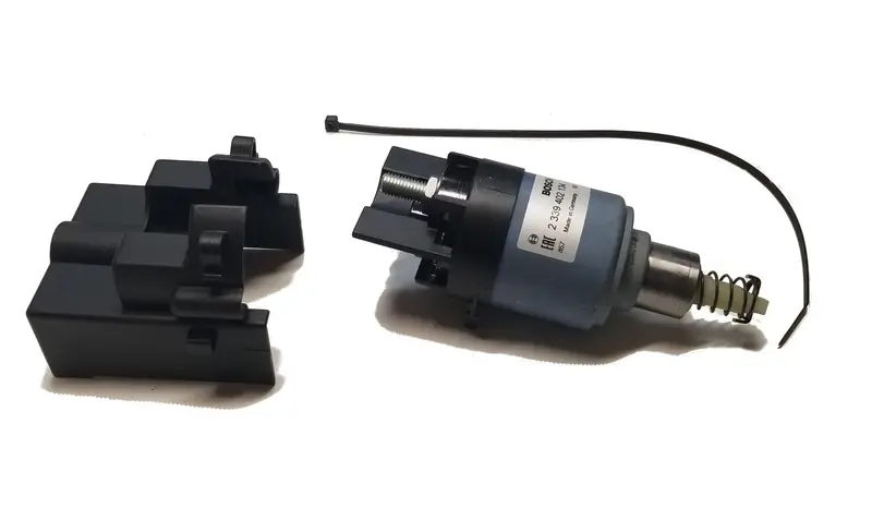 John Deere Original Equipment Relay Module - Al117012 1
