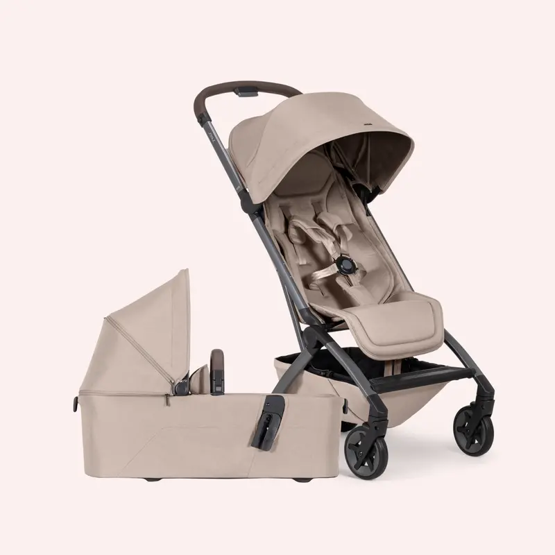 Joolz Aer2 Bassinet + Stroller 1
