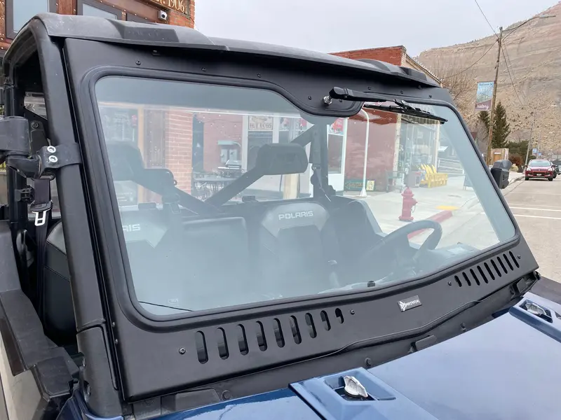 Polaris Ranger 1000 / Xp 1000 Vented Glass Windshield 1